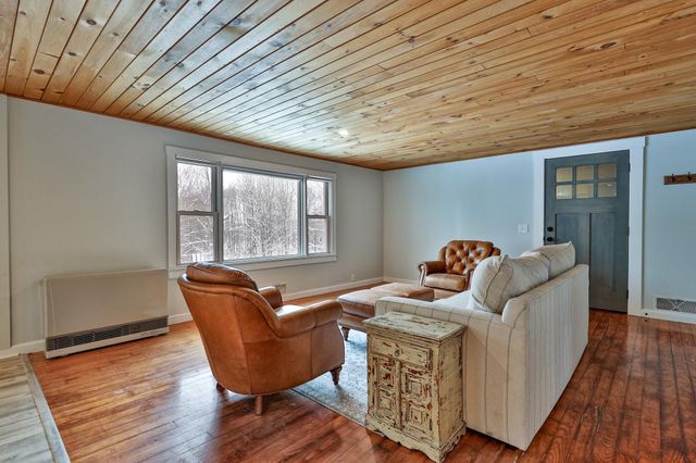 3078 North Hollow Road, Rochester, VT 05767