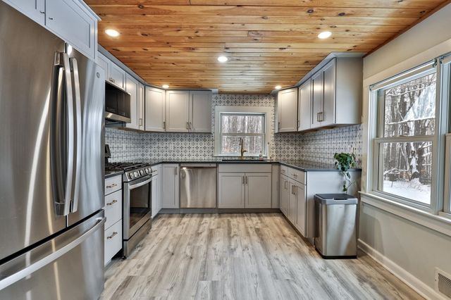 3078 North Hollow Road, Rochester, VT 05767