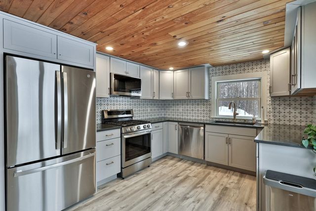 3078 North Hollow Road, Rochester, VT 05767