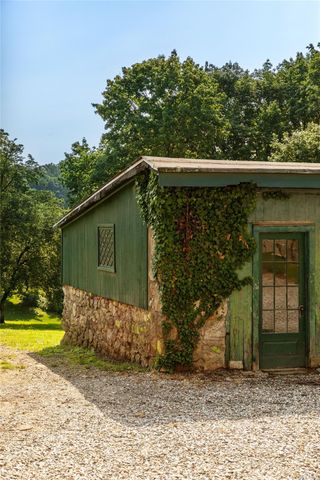 310 Mt Holly Road, Katonah, NY 10536