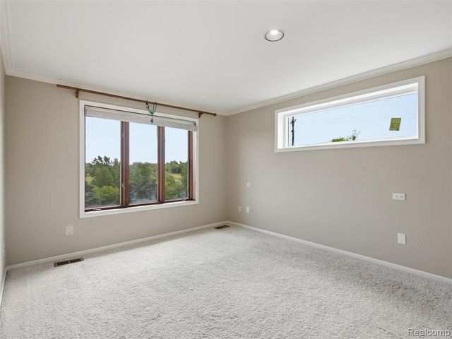 3400 Ludwig Road, Oxford, MI 48371