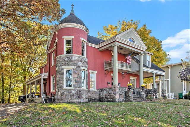 306 W Michigan Avenue, Three Rivers, MI 49093
