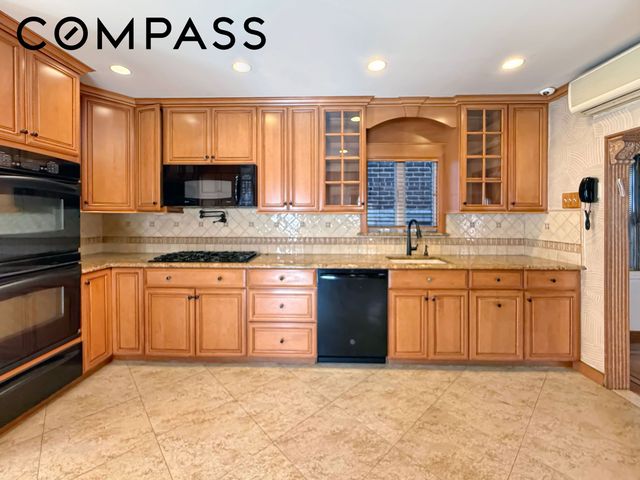 3731 Maple Avenue, New York City, NY 11224