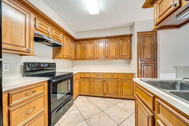 12038 Texas National Boulevard, Willis, TX 77378