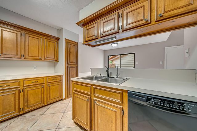 12038 Texas National Boulevard, Willis, TX 77378