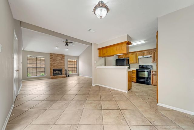 12038 Texas National Boulevard, Willis, TX 77378