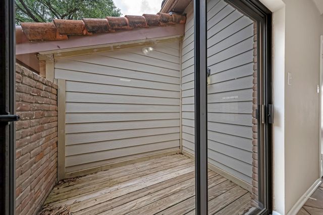12038 Texas National Boulevard, Willis, TX 77378