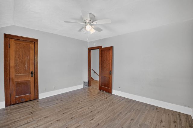 110 E 15th Street, Cedar Falls, IA 50613