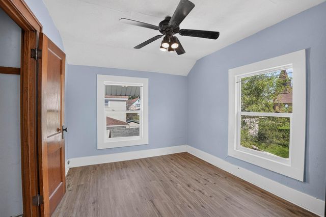 110 E 15th Street, Cedar Falls, IA 50613