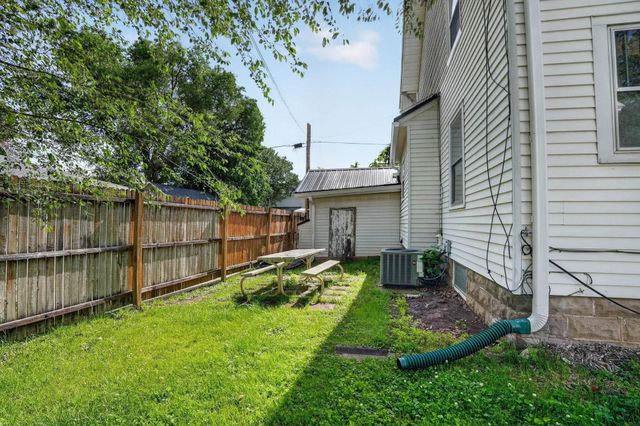 110 E 15th Street, Cedar Falls, IA 50613