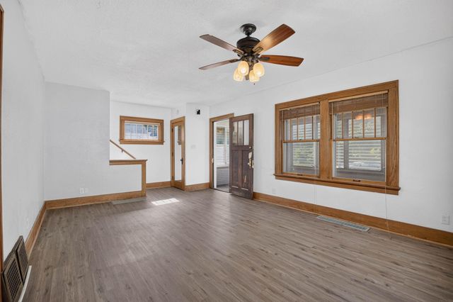 110 E 15th Street, Cedar Falls, IA 50613