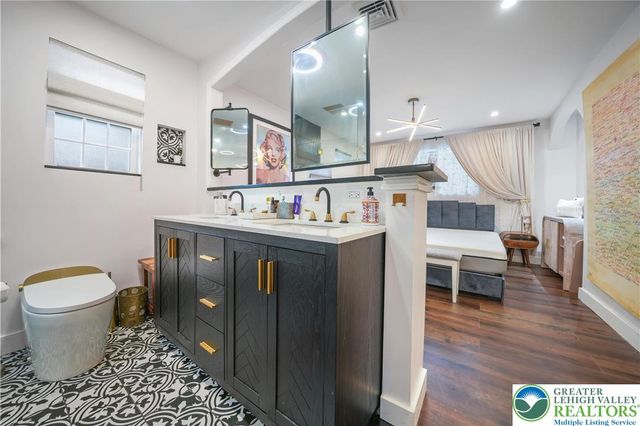 2115 Gruver Avenue, Palmer Twp, PA 18045