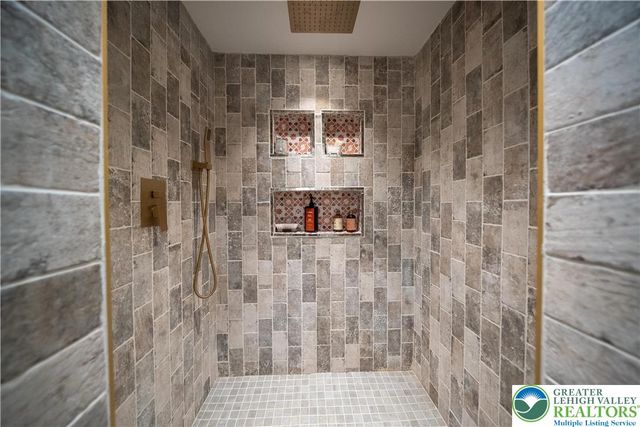 2115 Gruver Avenue, Palmer Twp, PA 18045