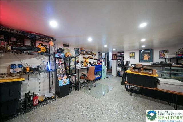 2115 Gruver Avenue, Palmer Twp, PA 18045