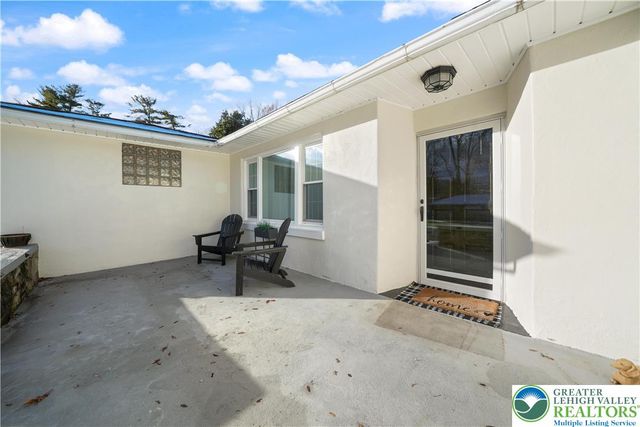 2115 Gruver Avenue, Palmer Twp, PA 18045