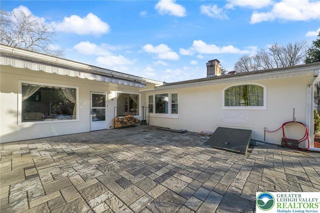 2115 Gruver Avenue, Palmer Twp, PA 18045