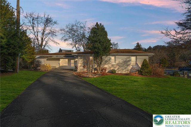 2115 Gruver Avenue, Palmer Twp, PA 18045