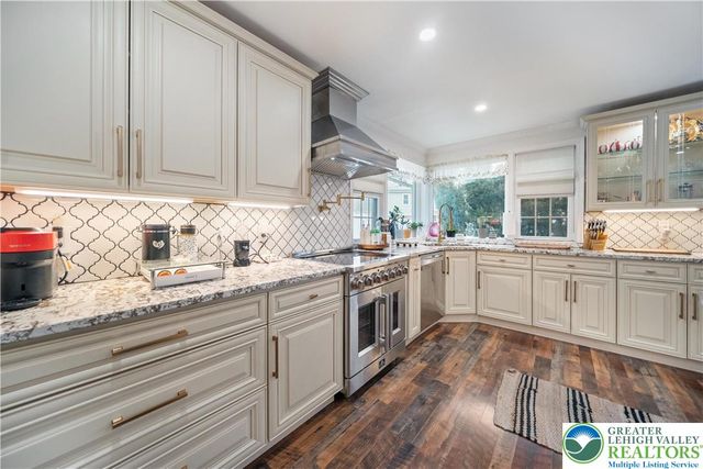 2115 Gruver Avenue, Palmer Twp, PA 18045