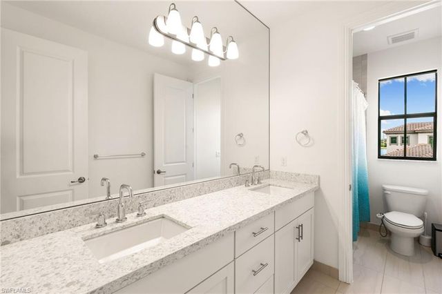 9344 Glenforest DR, Naples, FL 34120