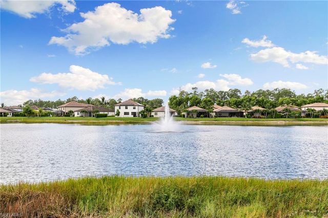 9344 Glenforest DR, Naples, FL 34120