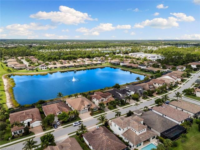 9344 Glenforest DR, Naples, FL 34120