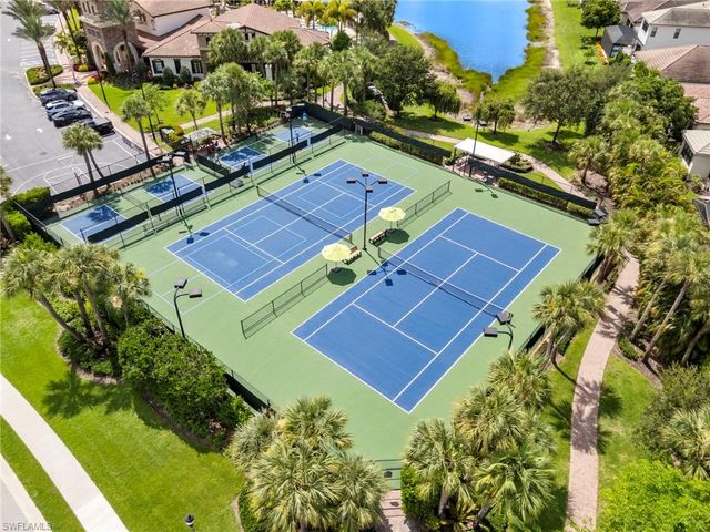 9344 Glenforest DR, Naples, FL 34120