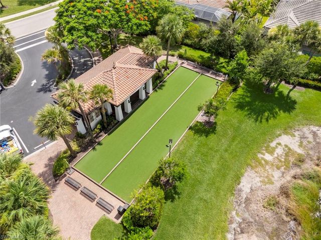 9344 Glenforest DR, Naples, FL 34120