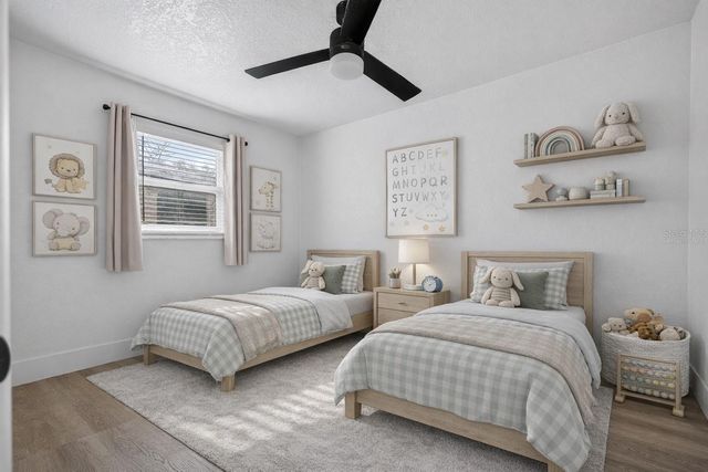 4618 W PEARL AVENUE, Tampa, FL 33611