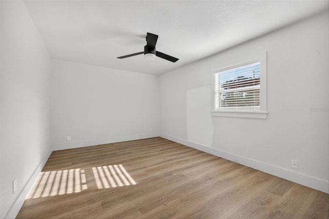 4618 W PEARL AVENUE, Tampa, FL 33611