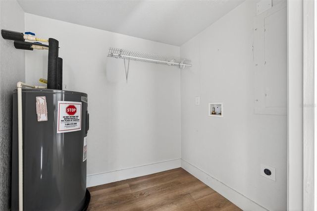 4618 W PEARL AVENUE, Tampa, FL 33611