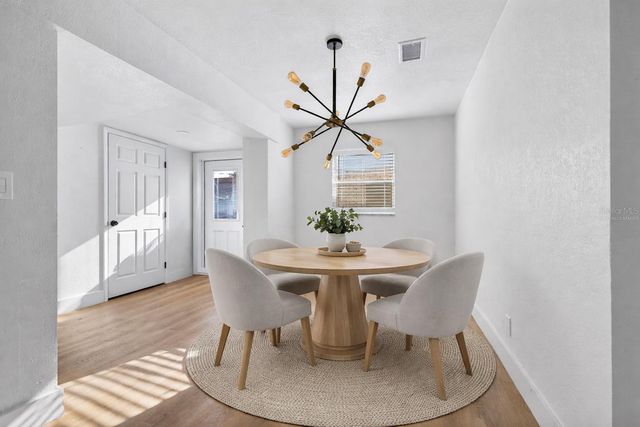 4618 W PEARL AVENUE, Tampa, FL 33611