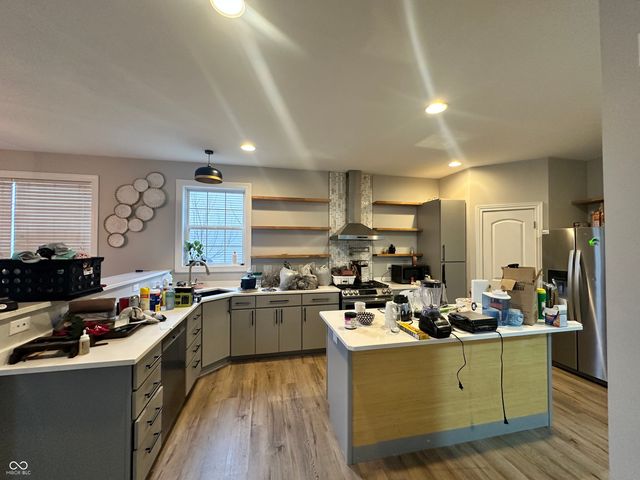 1512 Tuscany Drive, Greenwood, IN 46143