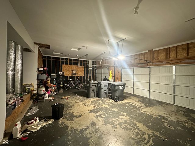 1512 Tuscany Drive, Greenwood, IN 46143