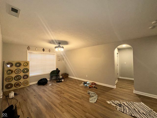 1512 Tuscany Drive, Greenwood, IN 46143