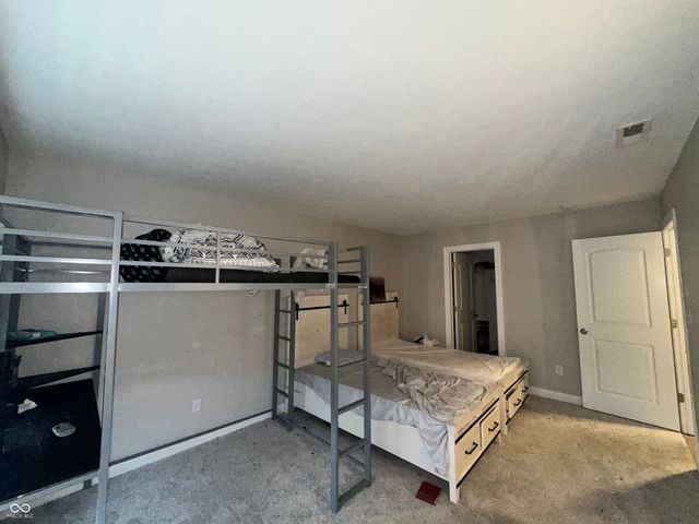 1512 Tuscany Drive, Greenwood, IN 46143