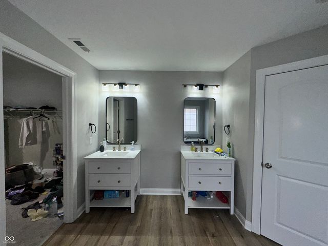 1512 Tuscany Drive, Greenwood, IN 46143