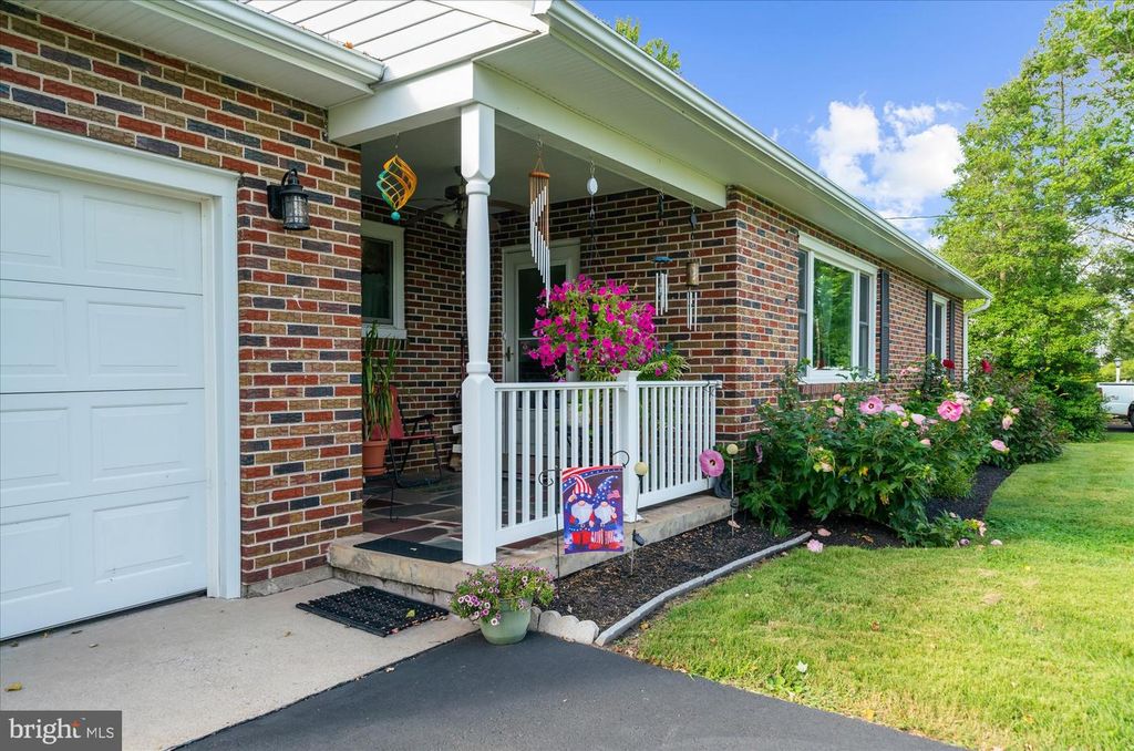 1207 RED HILL RD, PENNSBURG, PA 18073 — photo 4