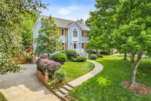4009 Clarendon Avenue, Winston-salem, NC 27106