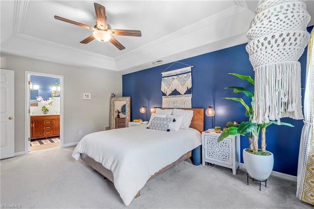 4009 Clarendon Avenue, Winston-salem, NC 27106