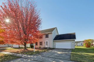 633 Stonehaven Drive, Sun Prairie, WI 53590