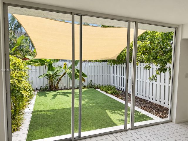 712 NE 26th Avenue, Hallandale Beach, FL 33009