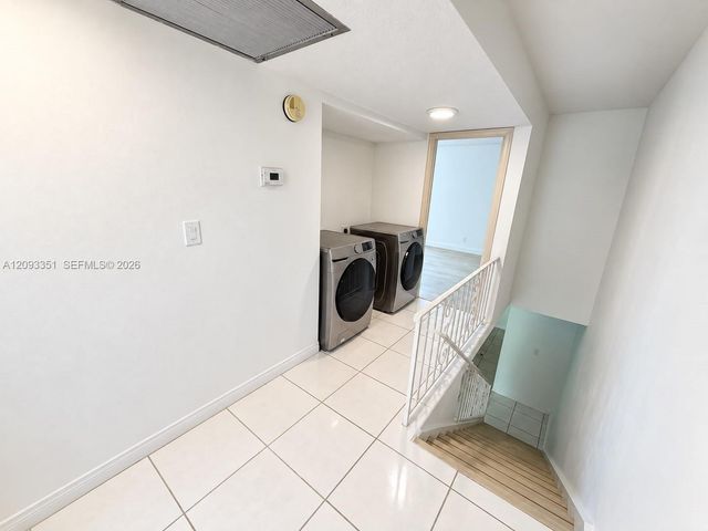 712 NE 26th Avenue, Hallandale Beach, FL 33009