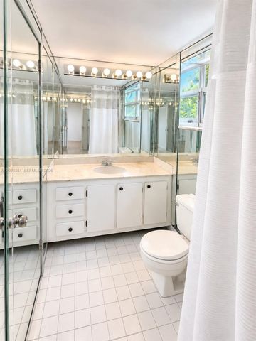 712 NE 26th Avenue, Hallandale Beach, FL 33009