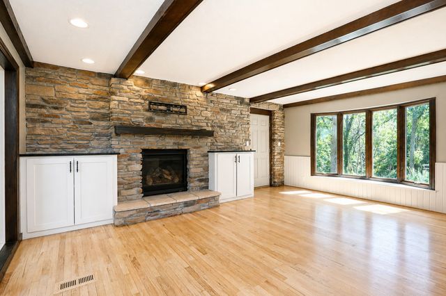 33080 Fox Creek Drive, Waukee, IA 50263