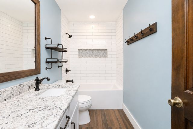 33080 Fox Creek Drive, Waukee, IA 50263