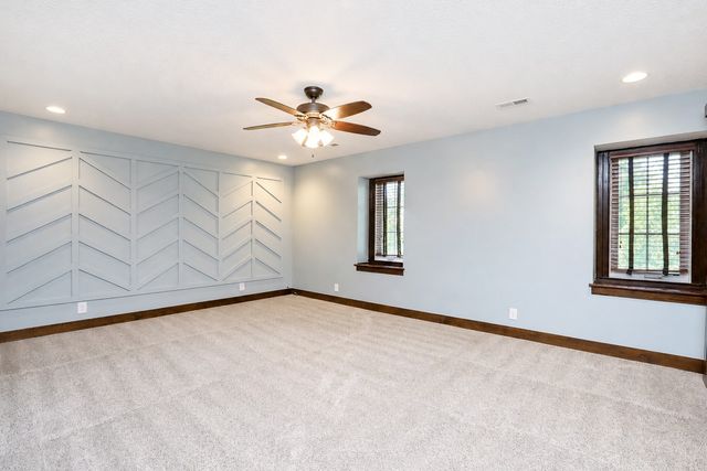 33080 Fox Creek Drive, Waukee, IA 50263