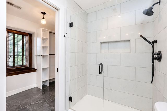 33080 Fox Creek Drive, Waukee, IA 50263