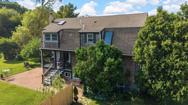 20 Kane Street, Fairhaven, MA 02719