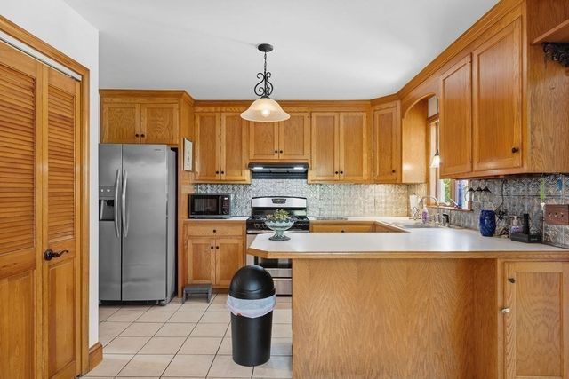 20 Kane Street, Fairhaven, MA 02719
