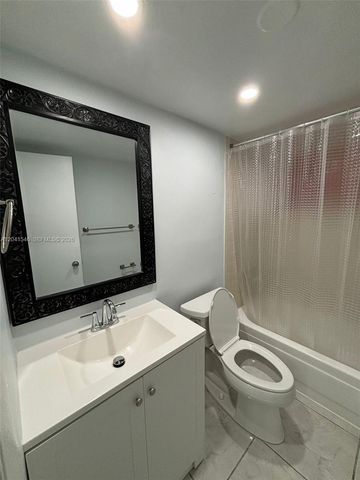 8101 SW 73rd Ave 09, Miami, FL 33143